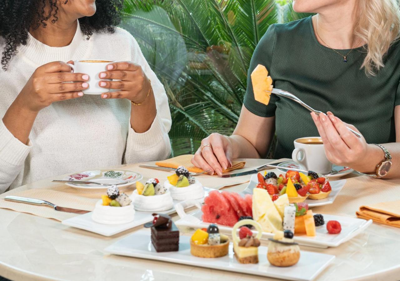 City Centre Rotana Ντόχα Εξωτερικό φωτογραφία A typical afternoon tea