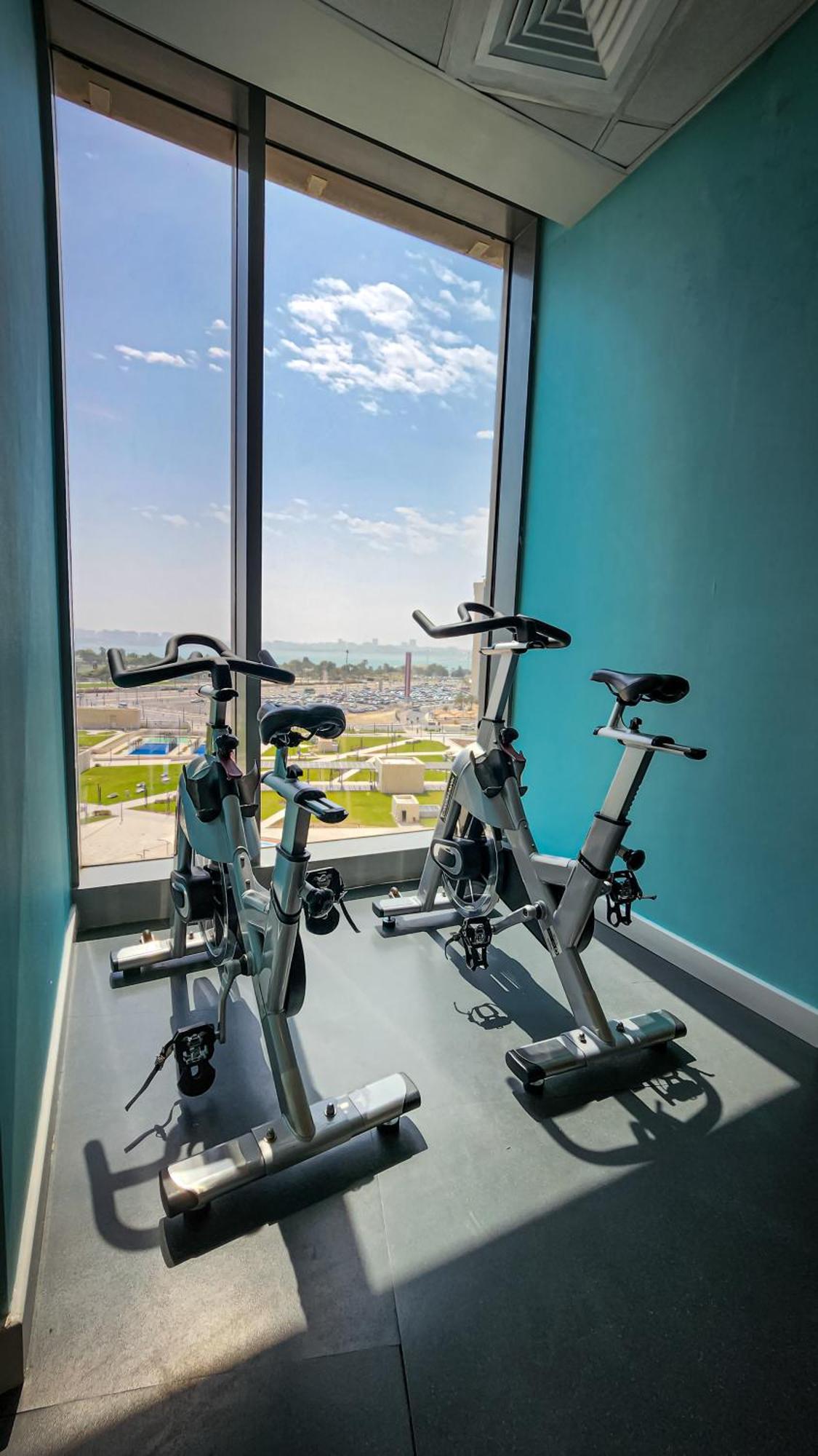 City Centre Rotana Ντόχα Εξωτερικό φωτογραφία The gym at the hotel
